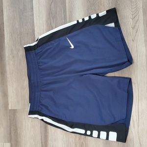 Nike Elite Youth Large Shorts